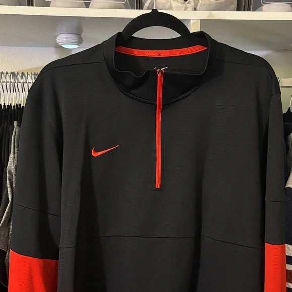 Nike Black and Red Long Sleeve Top - Picture 3 of 4